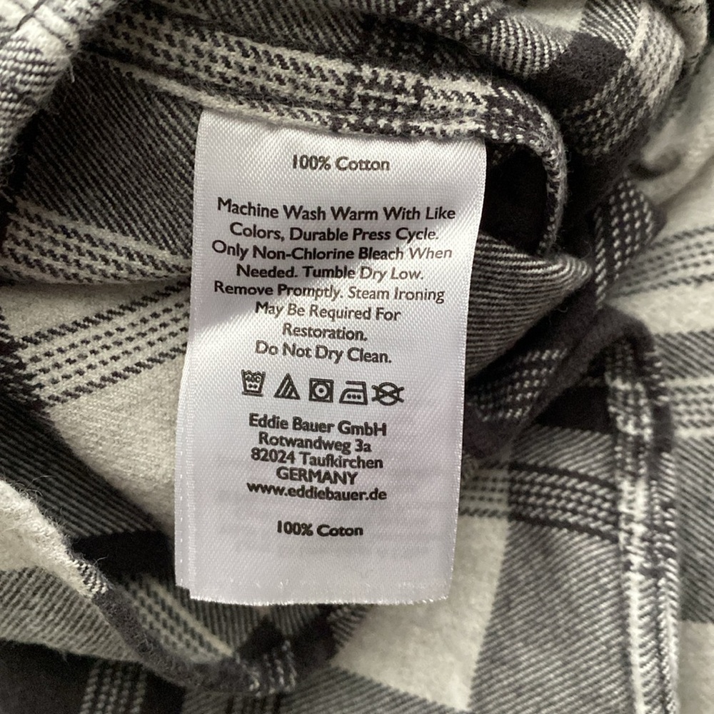Eddie Bauer button down - Picture 4 of 4